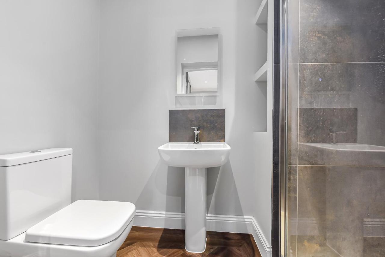 York Studios By Dc London Rooms Esterno foto